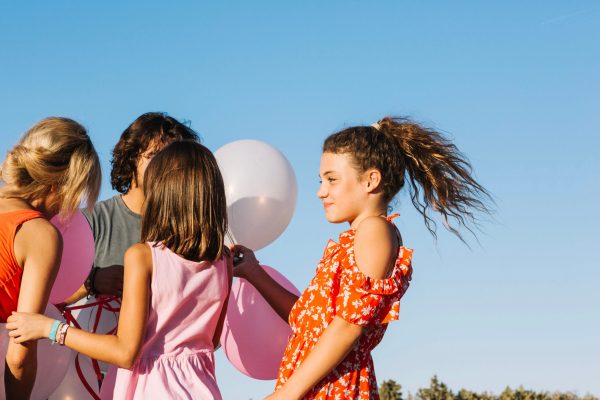 family-with-balloons